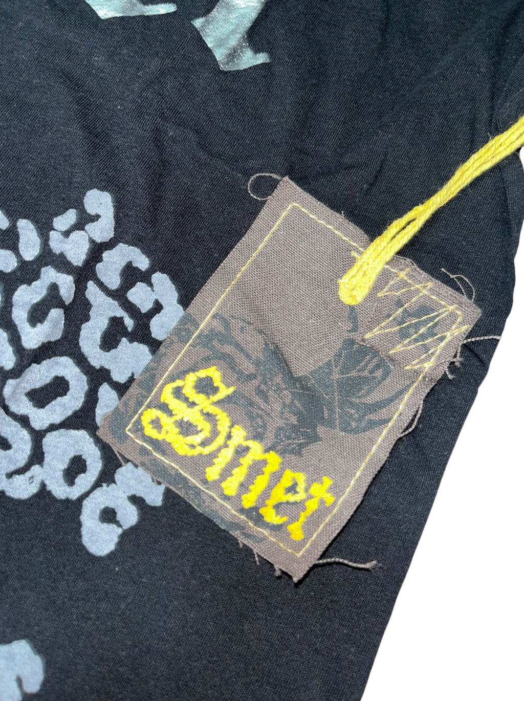 Smet rare Womens y2k 2010s Gothic Tribal T-Shirt *M*