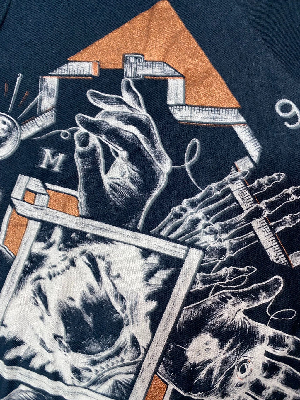 Marc Ecko 2010s T-Shirt y2k Hip Hop Tribal Gothic *M*